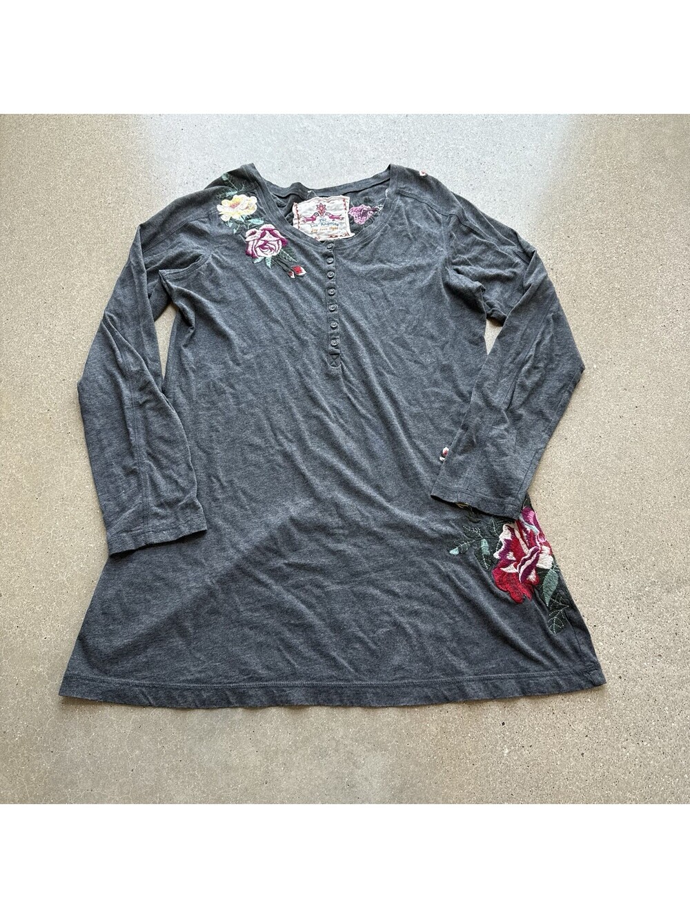 Johnny Was Henley Shirt/Dress Gray Embroidered Floral Size L LongSleeve